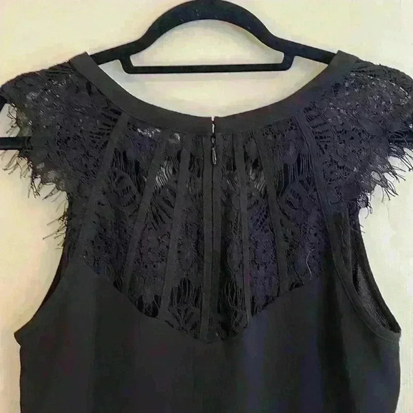 41 Hawthorn Black Sleeveless Blouse Top with Crochet Detail Size M - Picture 7 of 12